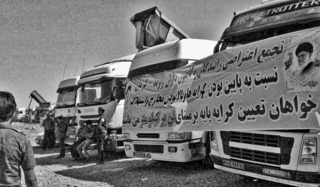 نگاهی به پرسش های مطرح دراعتصاب رانندگان و کامیونداران – هاتف&nbsp;رحمانی