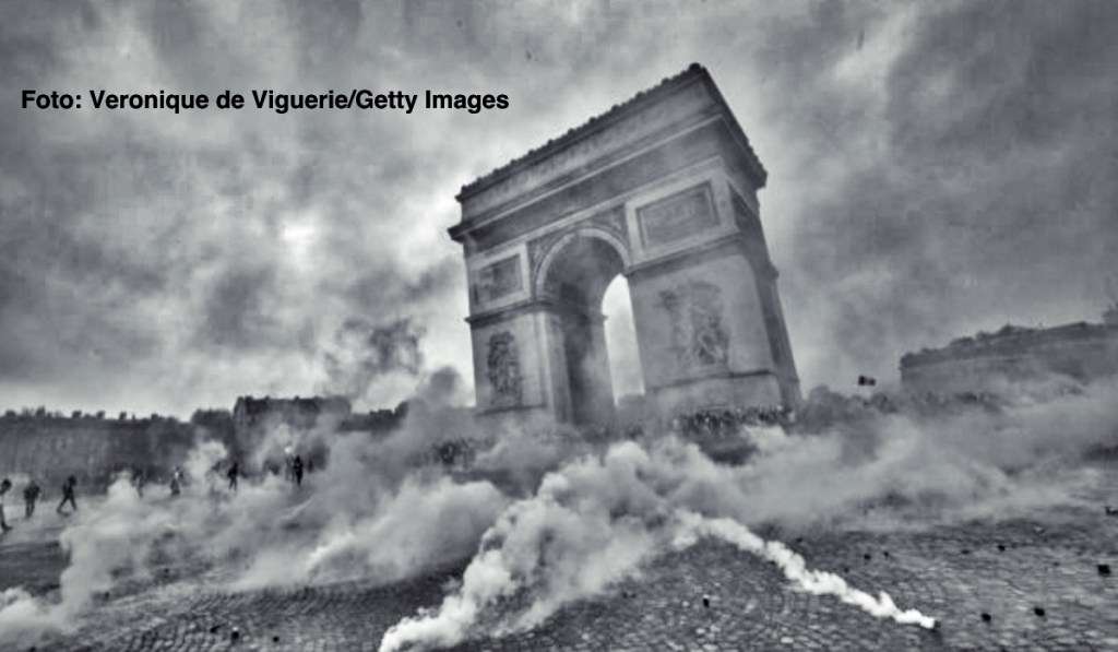 ما میلیون‌ها نفریم