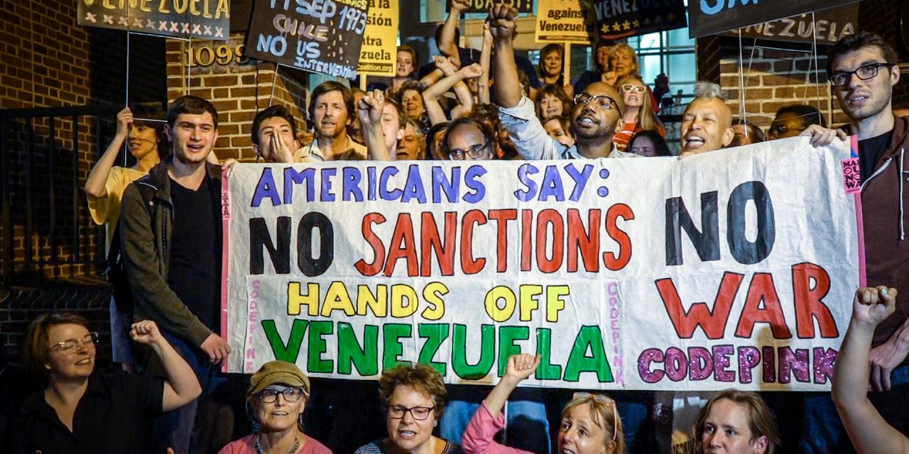 venezuela-embassy-dc-protectors