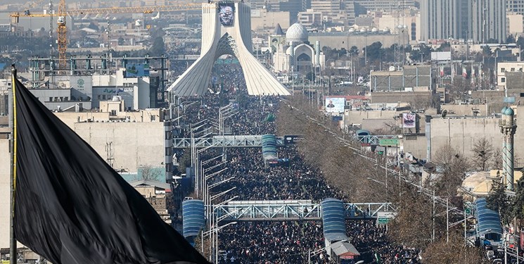 رویترز: راه پیمائی بی سابقه صد ها هزار&nbsp;ایرانی