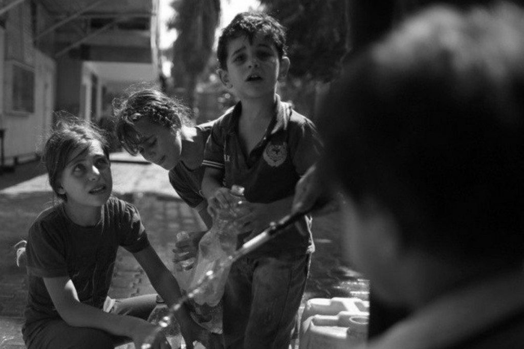 آکسفام: ۴۰۰ هزار ساکن غزه بدون آب سالم – جک جانسون – دانش و&nbsp;امید