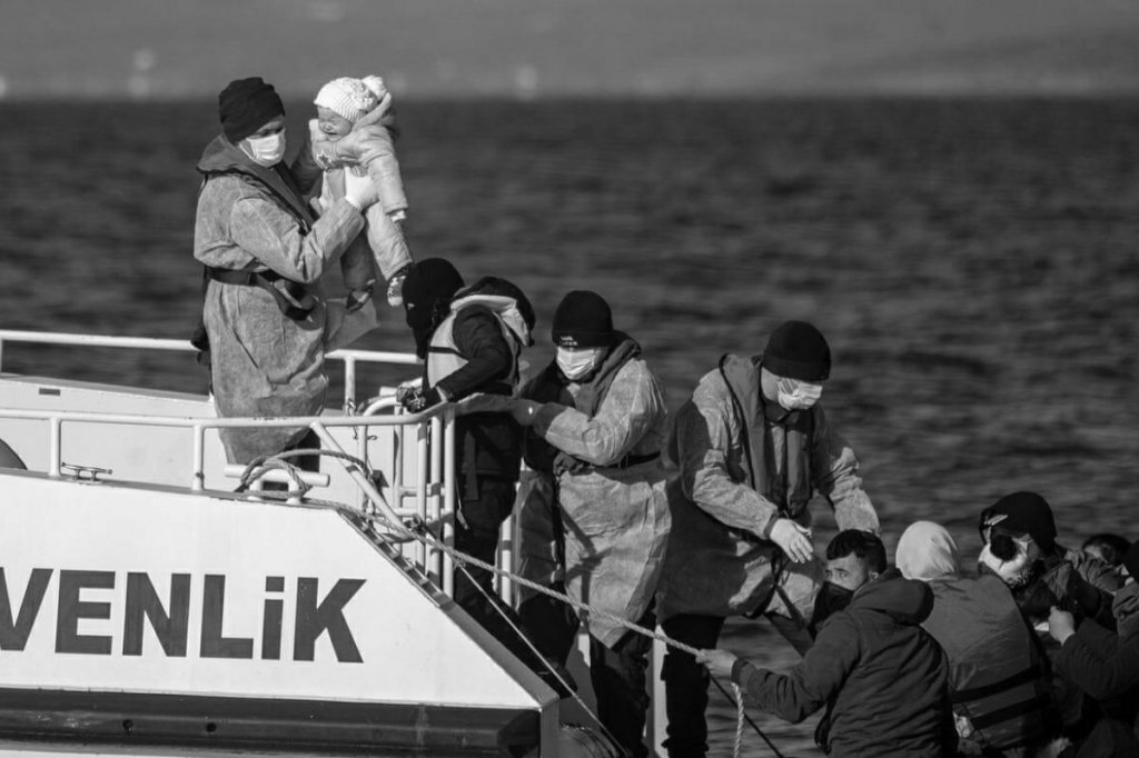 گاردین: اروپا با برنامه‌ریزی آگاهانه باعث مرگ ۲۰۰۰ پناهجو شده&nbsp;است.