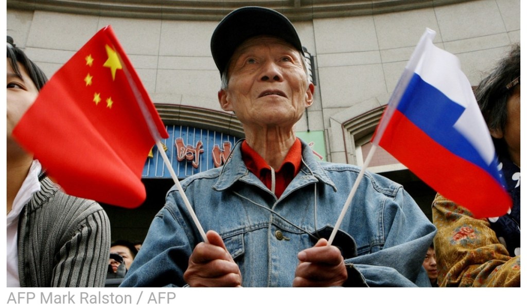 دست دوستی چین به سوی روس ها دراز شده&nbsp;است.