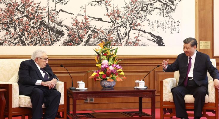 چرا چینی ها این جنایتکار را دوست&nbsp;دارند؟