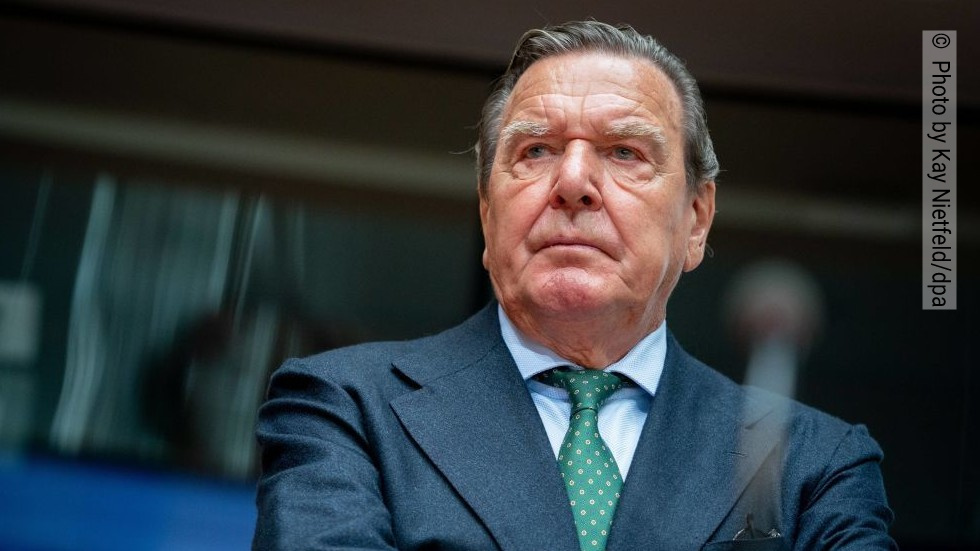 اظهارات گرهارد شرودر درباره جنگ و صلح در اوکراین و نقش&nbsp;آمریکا.