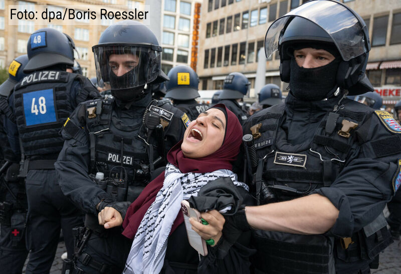 آیا این هنوز دموکراسی&nbsp;است؟