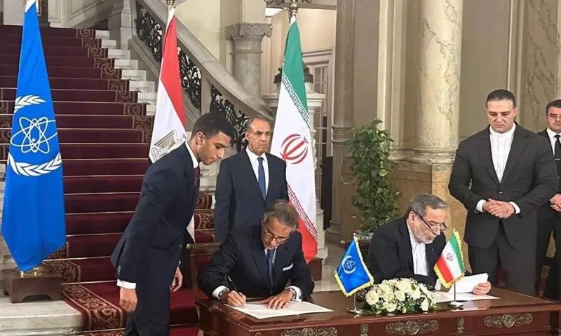 شاید سرنوشت جمهوری اسلامی این باشد که در قاهره زانو&nbsp;بزند.